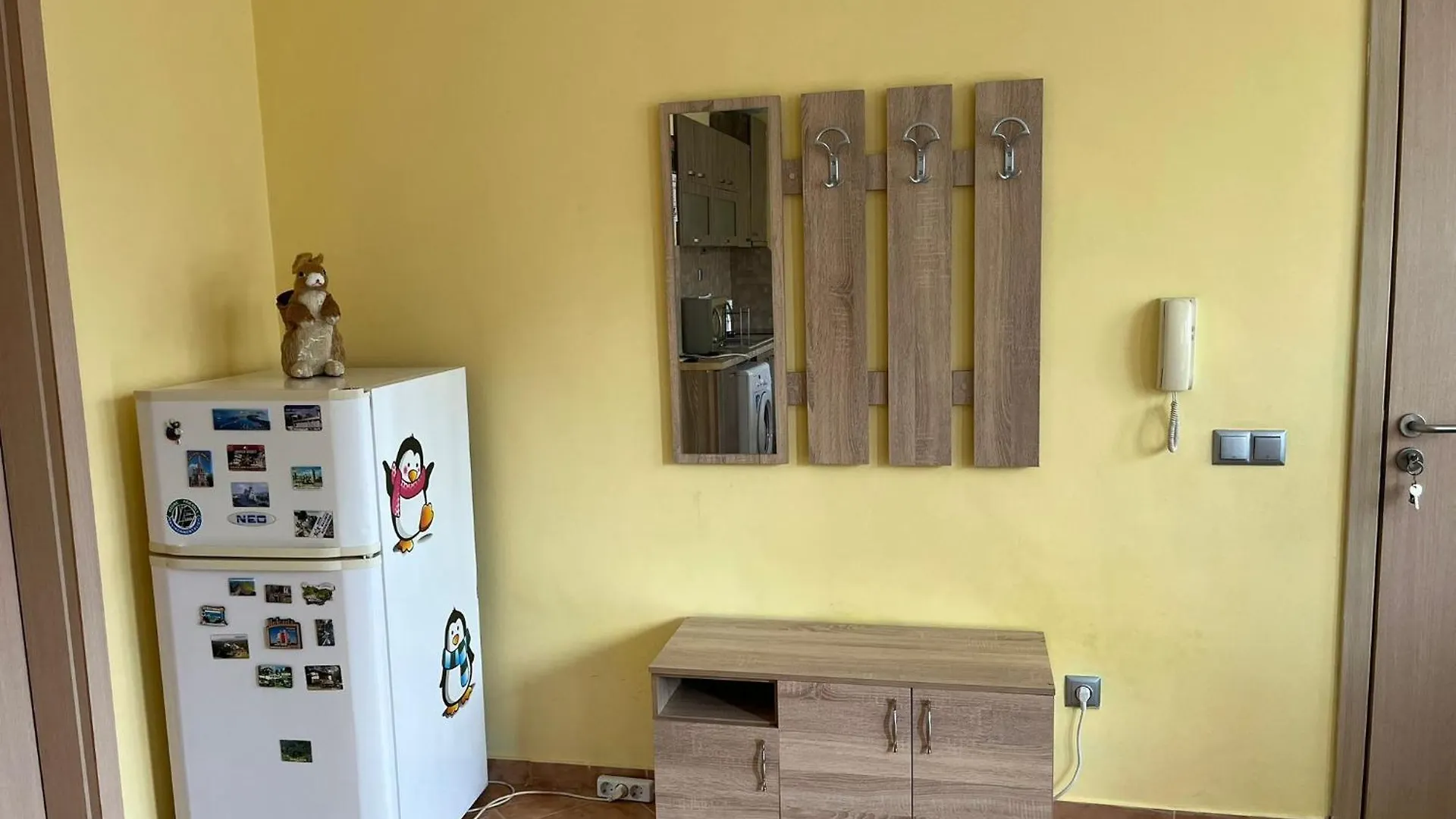 Apartment Sanik Warna 0*,