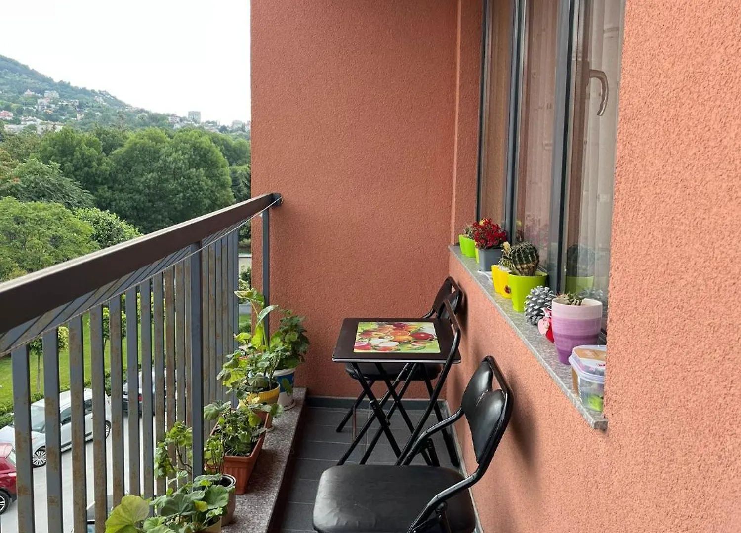 Apartment Sanik Warna